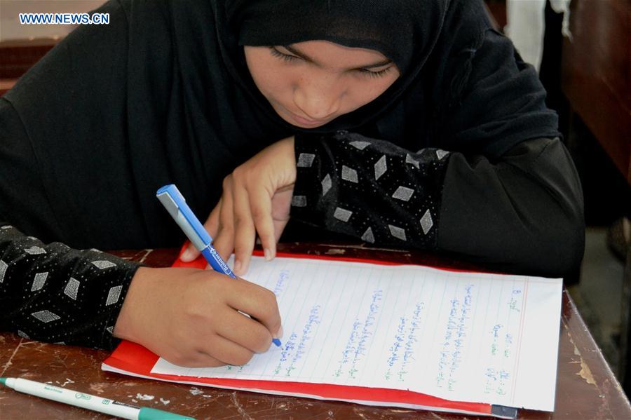 AFGHANISTAN-KANDAHAR-GIRLS-EDUCATION