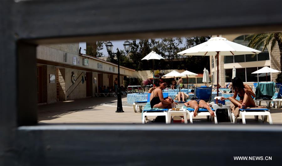 A heat wave hit Jordan and the temperature rose to 40 degrees Celsius recently.
