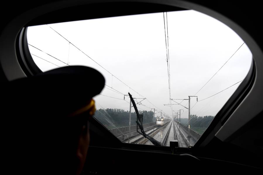 CHINA-BULLET TRAIN-WORLD RECORD (CN)