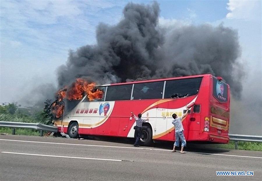 #CHINA-TAIPEI-ACCIDENT-COACH-FIRE (CN)