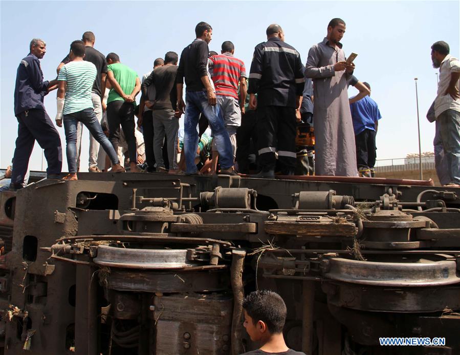 EGYPT-CAIRO-ACCIDENT-TRAIN DERAILMENT