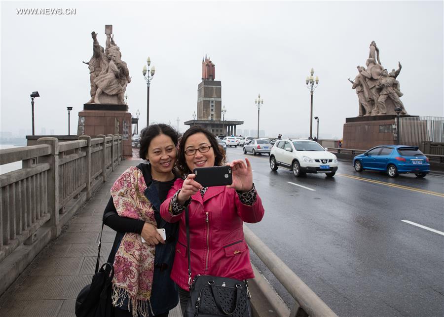 #CHINA-NANJING-YANGTZE RIVER BRIDGE-RENOVATION (CN)