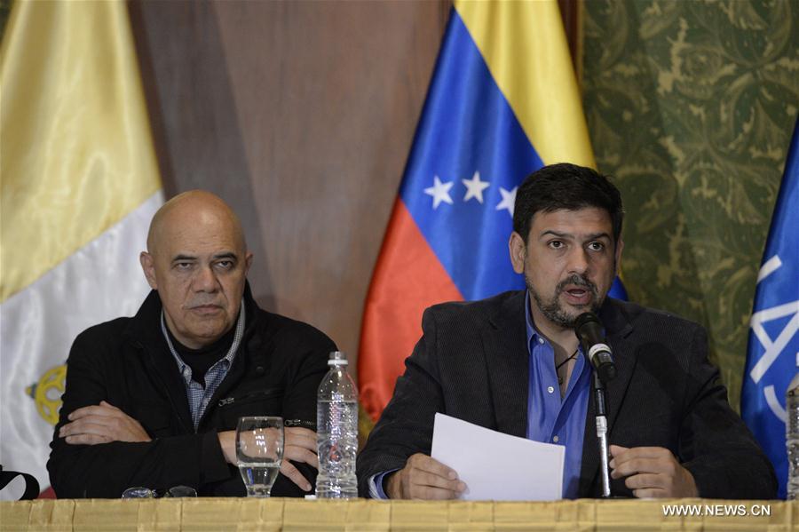VENEZUELA-CARACAS-GOVERNMENT-OPPOSITION-MEETING