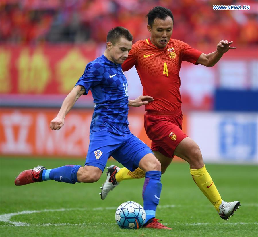 （体育）（36）足球——中国杯：中国胜克罗地亚获得季军