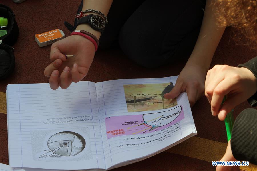 GREECE-ATHENS-STUDENT EXPERIMENT-EARTH'S CIRCUMFERENCE-RECALCULATION