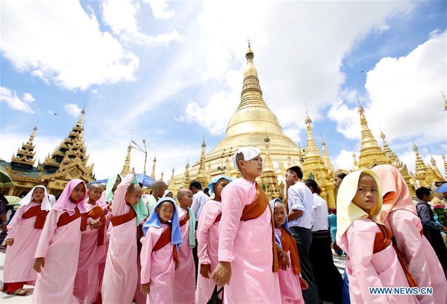 MYANMAR-YANGON-TRADITIONAL NEW YEAR