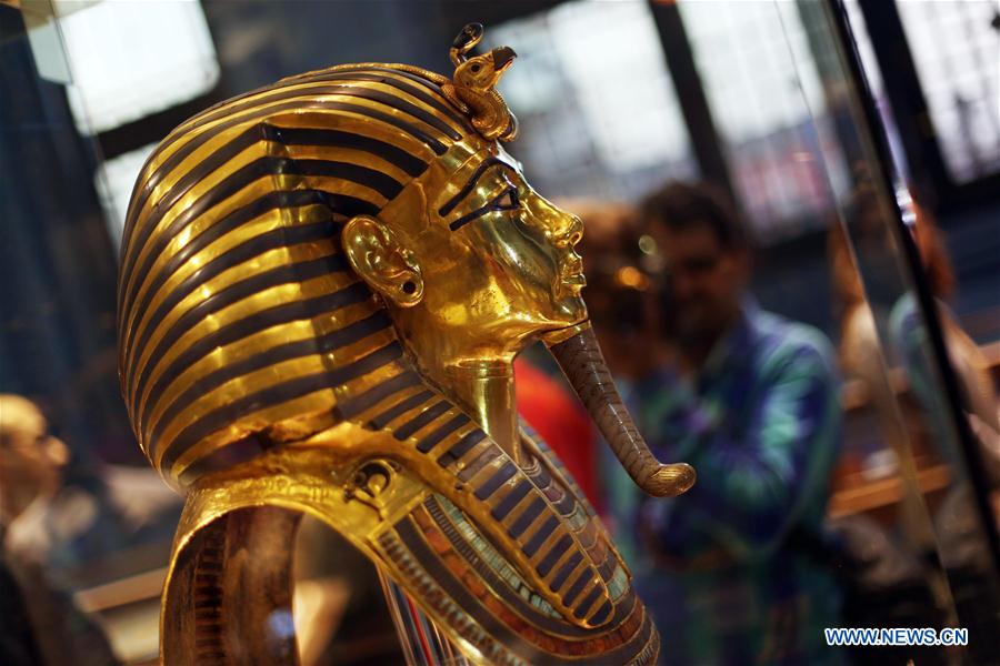 EGYPT-CAIRO-KING TUTANKHAMUN-CONFERENCE-MASK