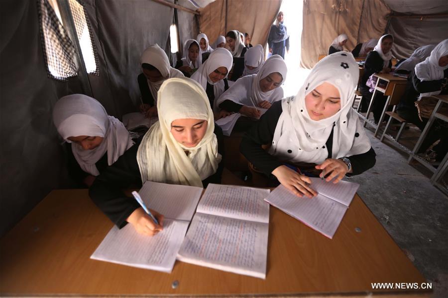 AFGHANISTAN-HERAT-SCHOOL-GIRLS