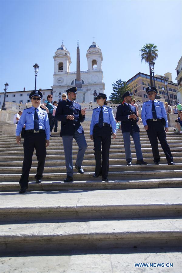 ITALY-ROME-CHINA-POLICE-JOINT PATROLS