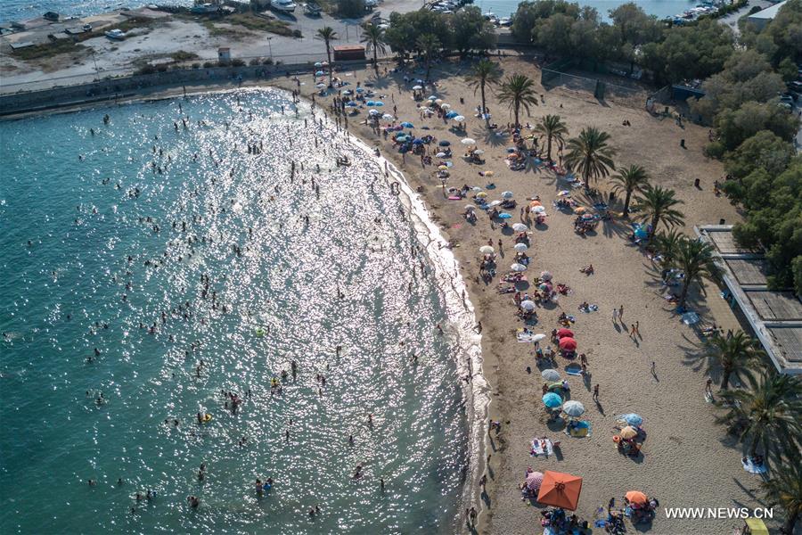 Greek meteorologists warn of worst heat wave of decade by next weekend