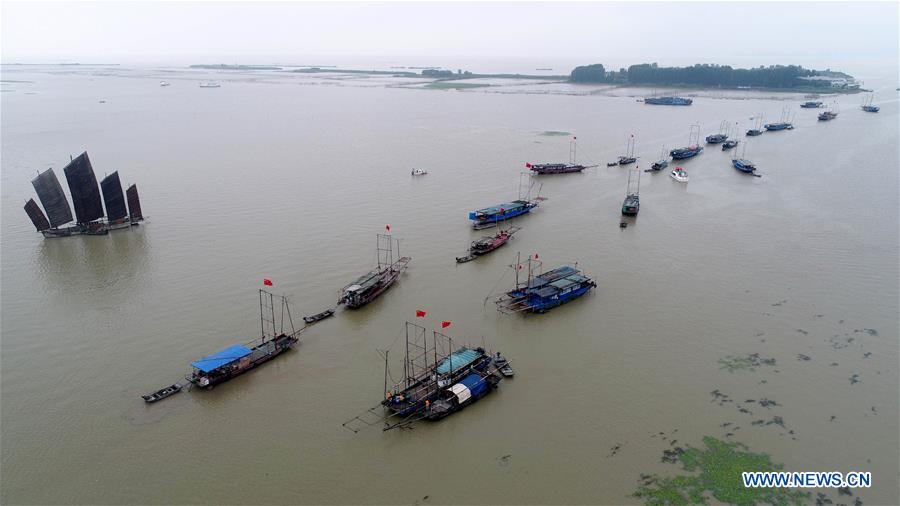 #CHINA-JIANGSU-HONGZE LAKE-FISHING BAN-END (CN)