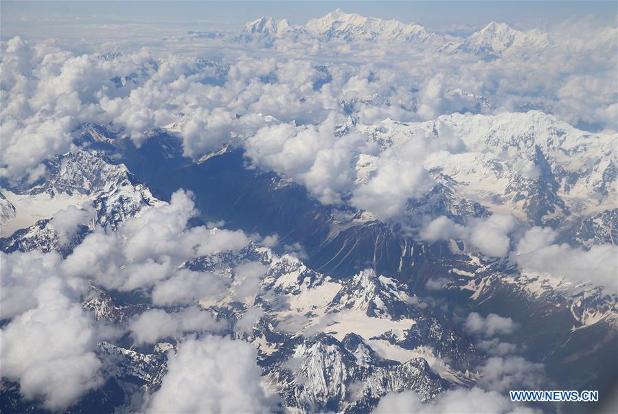 #CHINA-TIBET-SNOW MOUNTAINS (CN)