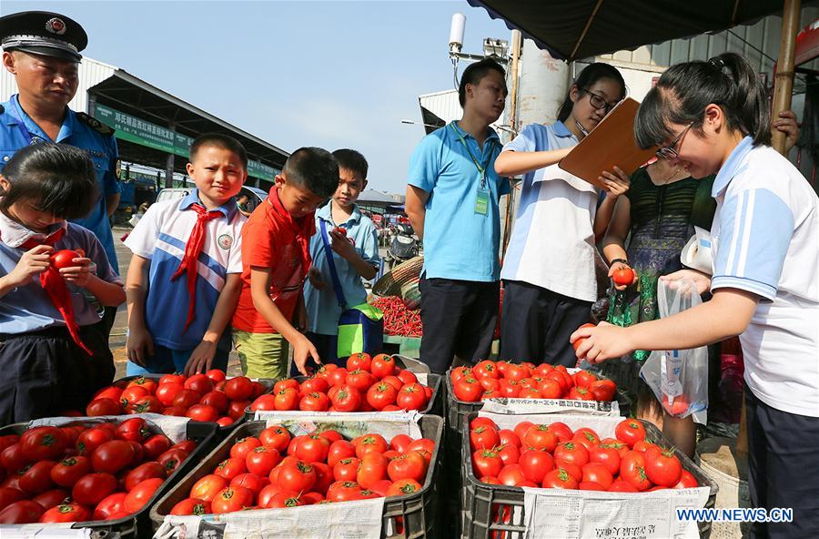 #CHINA-CHENGDU-SUMMER VACATION-FOOD QUALITY(CN)