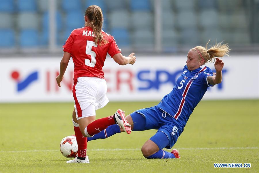 (SP)THE NETHERLANDS-DOETINCHEM-SOCCER-UEFA-WOMEN'S EURO-SUI VS ISL 