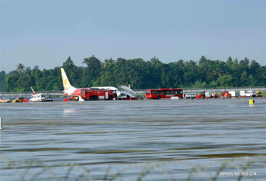 INDIA-KOCHI-PASSENGER AIRCRAFT-RUNWAY SKID OFF