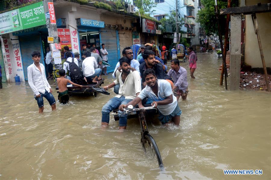 BANGLADESH-DHAKA-RAIN-FLOODING