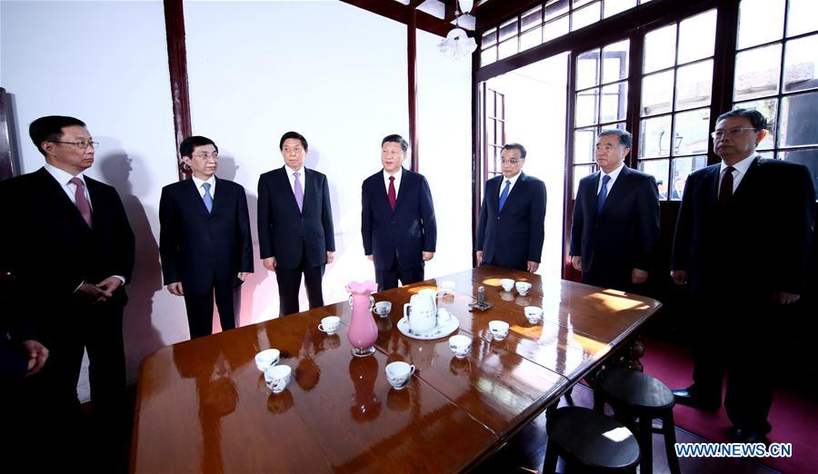 CHINA-SHANGHAI-XI JINPING-CPC LEADERS-VISIT (CN)