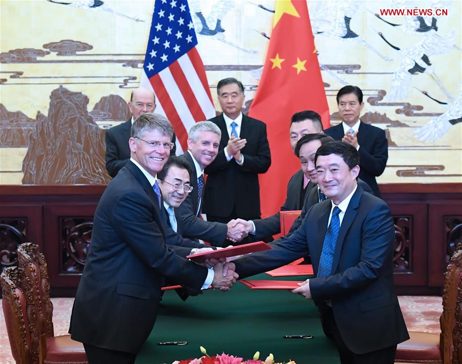 CHINA-BEIJING-WANG YANG-U.S. COMMERCE SECRETARY-TALKS (CN)