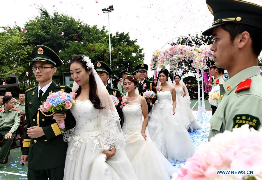 CHINA-FUJIAN-COAST GUARDS-GROUP WEDDING (CN)