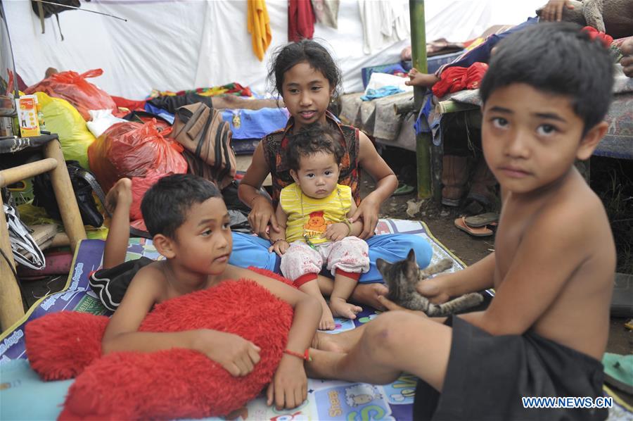 INDONESIA-BALI-MOUNT AGUNG-TEMPORARY SHELTER