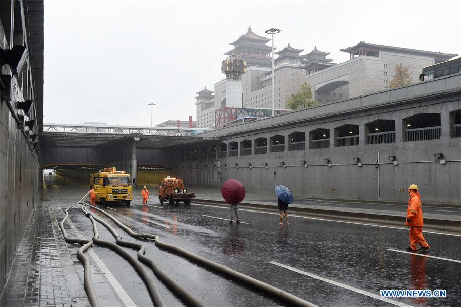 CHINA-BEIJING-RAINSTORM-FLOODED TUNNEL (CN)