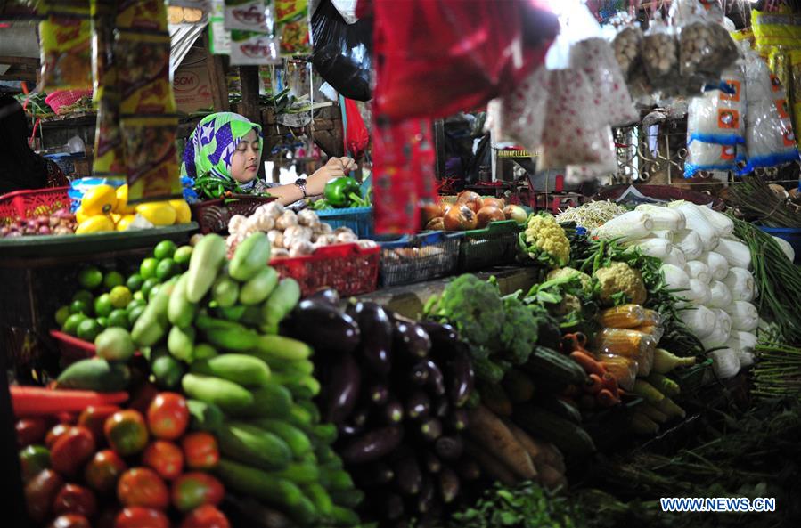 INDONESIA-JAKARTA-LOWEST INFLATION IN FIVE YEARS