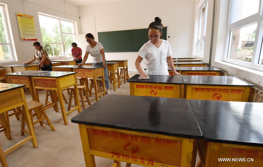 As the new semester draws near, repair work in 61 schools has been finished. Reinforcement and rebuilding for the other seven schools are underway