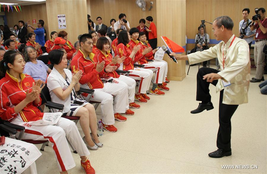 Delegation of Chinese mainland Olympians arrived in Macao Monday afternoon, embarking a four-day visit here.