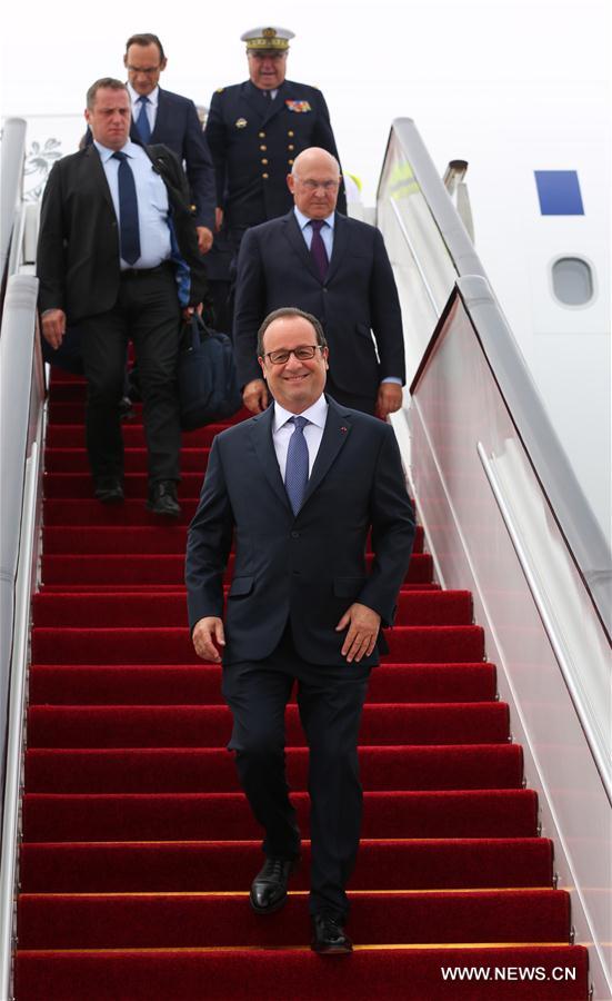 French President Francois Hollande arrives in China's eastern city of Hangzhou to attend the 11th Group of 20 (G20) summit, Sept. 4, 2016.