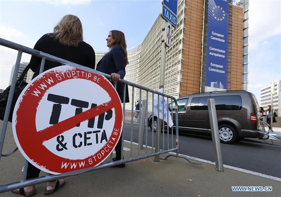 BELGIUM-BRUSSELS-EU-FREE TRADE DEALS-DEMONSTRATION