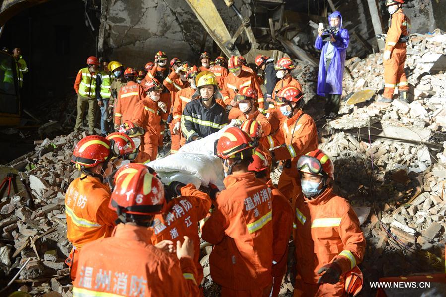#CHINA-ZHEJIANG-WENZHOU-COLLAPSE ACCIDENT-SURVIVOR (CN) 