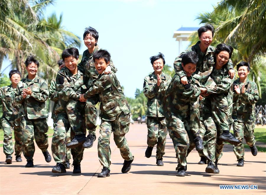 #CHINA-HAIKOU-FEMALE SOLDIERS-TRAINING (CN)