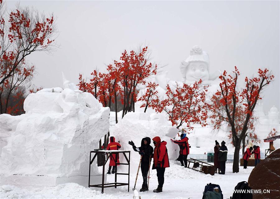 CHINA-HARBIN-SNOW SCULPTURE-CONTEST (CN)