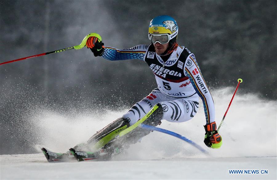 Felix Neureuther of Germany competes during FIS Alpine Ski World Cup Snow Queen Trophy in Zagreb, capital of Croatia, Jan. 5, 2017. Felix Neureuther got the 2nd place. (Xinhua/Jurica Galovic) 