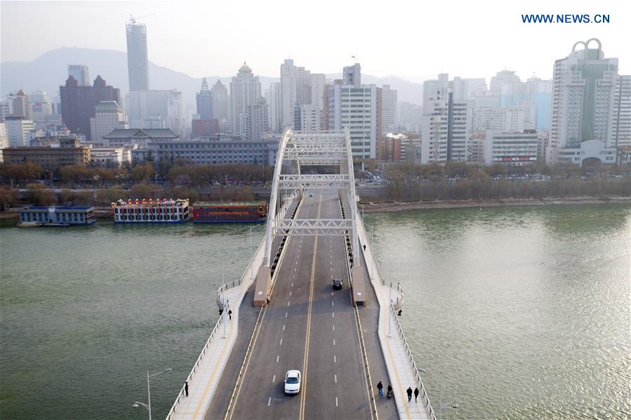 CHINA-LANZHOU-YUANTONG BRIDGE-OPERATION (CN)