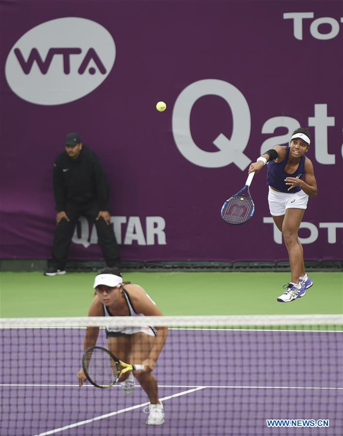 Xu Yifan of China and Raquel Atawo(R) of the United States compete during the women's doubles 1st round match against Sania Mirza of India and Barbora Strycova of Czech Republic at WTA Qatar Open 2017 at the International Khalifa Tennis Complex of Doha, Qatar, Feb. 16, 2017. Mirza and Strycova won 2-0. (Xinhua/Nikku) 