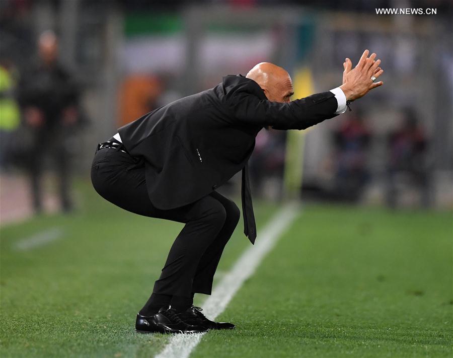 Roma's head coach Luciano Spalletti gestures during the Italian Cup first leg semifinal football match against Lazio in Rome, Italy, March 1, 2017. 