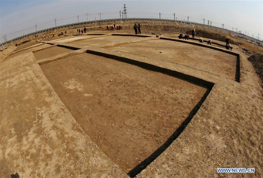 Archaeologists work at the ancient Haifeng town ruins site in Huanghua, north China's Hebei Province, March 17, 2017. Chinese archaeologists began the second-stage excavation of the ruins here, expecting to unveil functions of the town as an important trade port during the Jin (1115-1234) and Yuan (1271-1368) dynasties in Chinese history. (Xinhua/Yang Shiyao) 