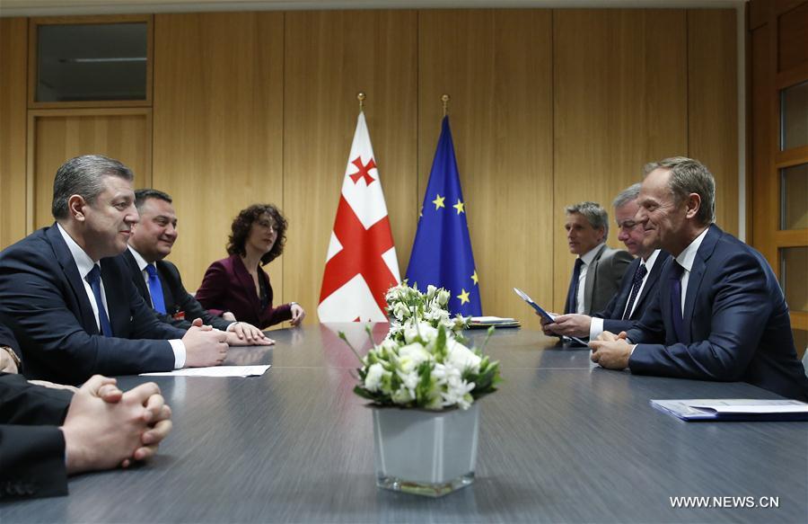 European Council President Donald Tusk (R) meets with the visiting Prime Minister of Georgia Giorgi Kvirikashvili at EU headquarters in Brussels, Belgium, March 28, 2017. (Xinhua/Ye Pingfan) 