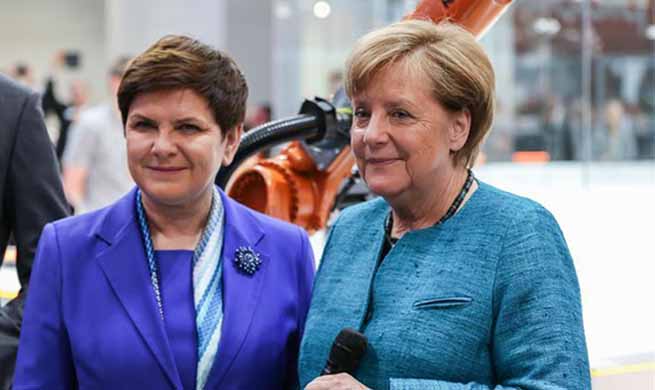 German chancellor, Polish PM visit Hanover Messe 2017