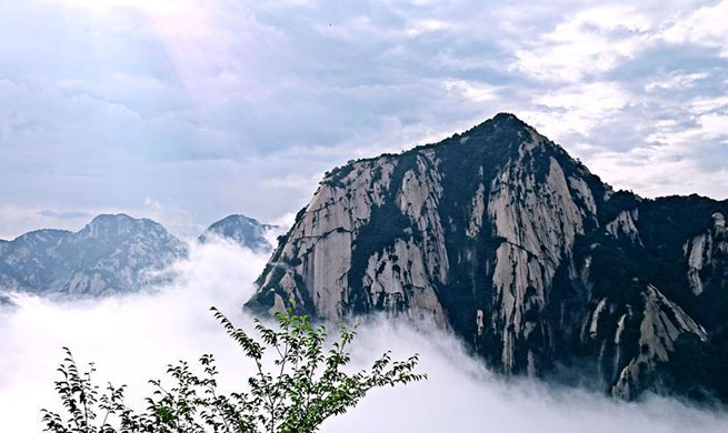 Scenery of China's Huashan Mountain