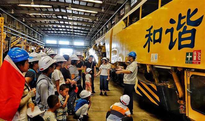 120-year-old locomotive company holds open day in Beijing