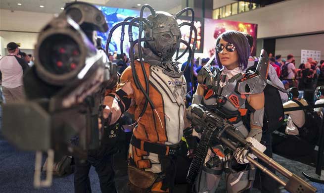People visit Electronic and Entertainment Expo in Los Angeles