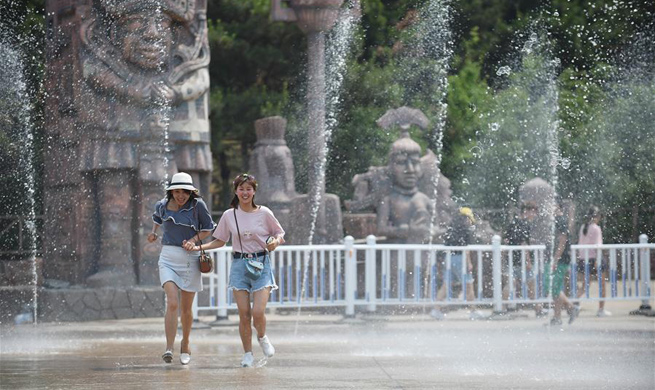 Summer heat hits NE China's Shenyang