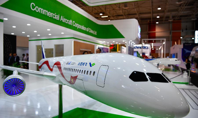 Model of China-Russia commercial aircraft displayed in France