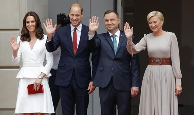 Prince William, Kate visit Poland
