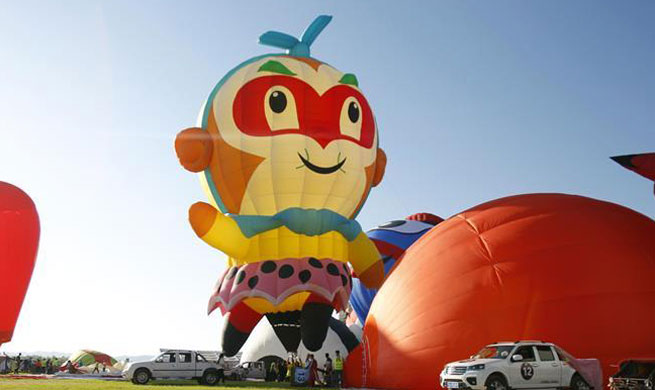 Hot air balloon event held in China's Ningxia
