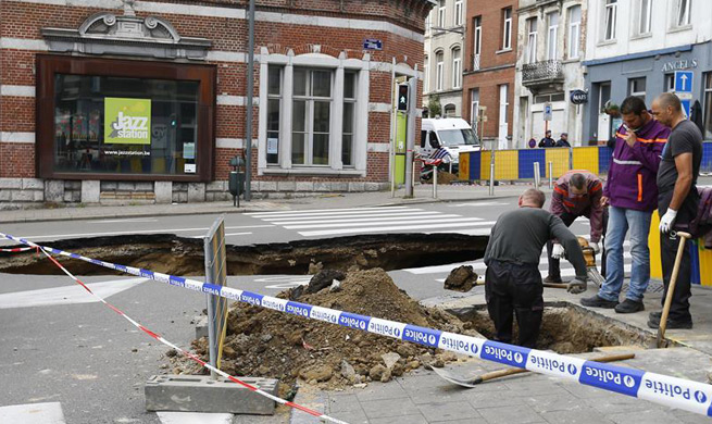 Road collapses in downtown Brussels, Belgium
