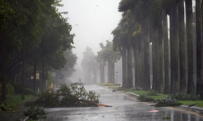 Hurricane Irma makes landfall in Florida Keys