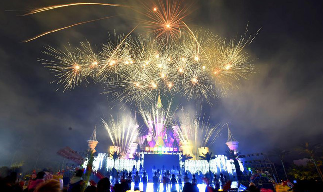 Fireworks light up Mid-Autumn Festival in NE China